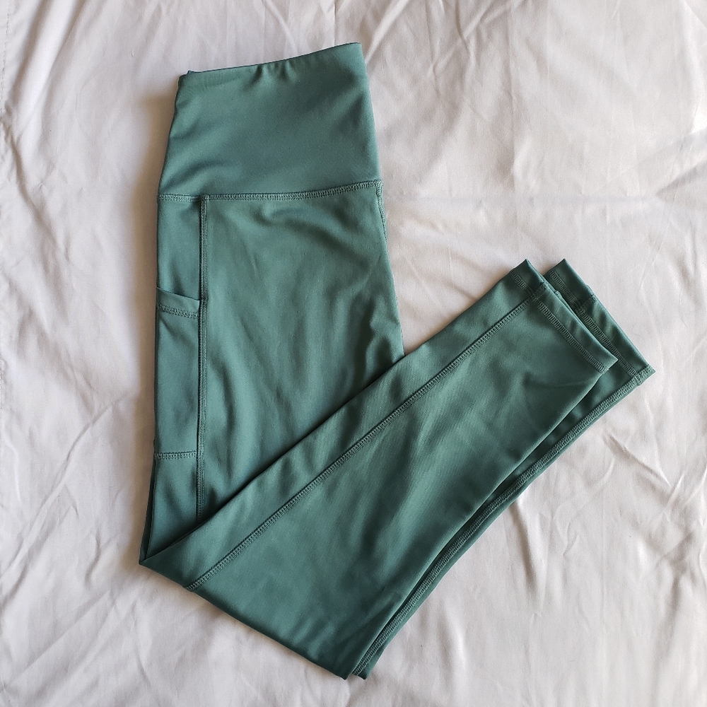 LegEnd Emerald Crop Workout Leggings sz Large